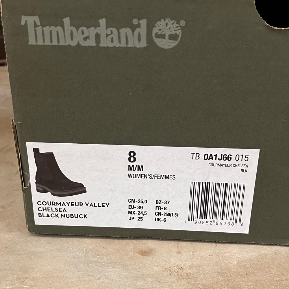 Timberland Black Suede Ankle Boots - Picture 8 of 9